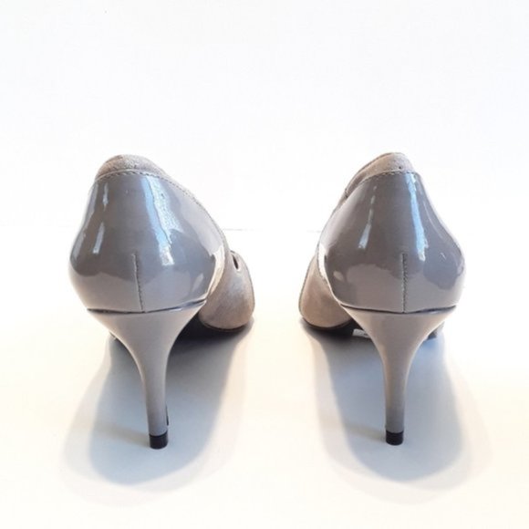 Tahari Raylin II Grey Snakeskin Suede Heels NWOT sz 7 - Picture 4 of 11